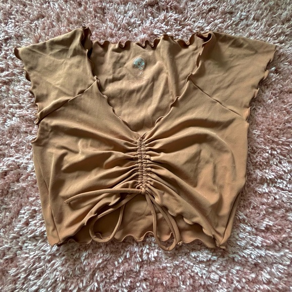 caramel brown top with cinching tie - Picture 2 of 2